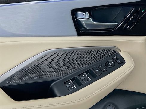 Used 2023 Acura MDX FWD w/ Technology Package image 20