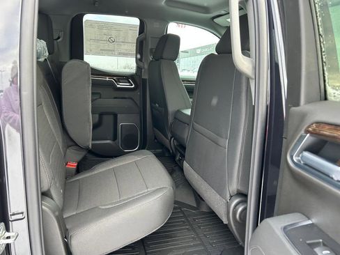 New 2026 GMC Sierra 1500 SLE w/ Preferred Package image 17