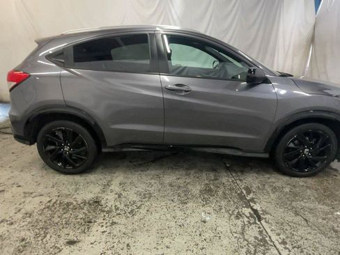 Used 2021 Honda HR-V Sport image 6