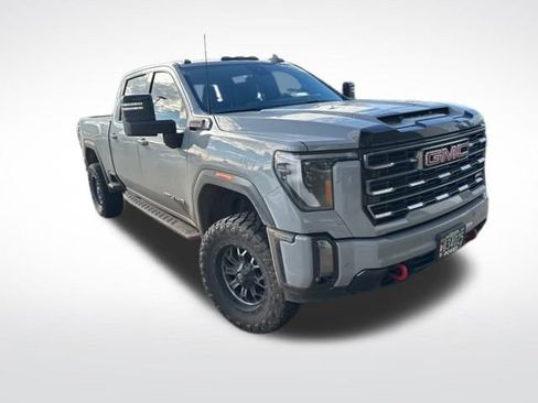 Used 2024 GMC Sierra 2500 AT4 w/ AT4 Premium Plus Package image 7