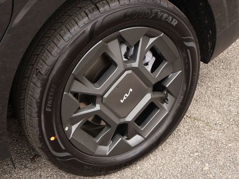 New 2026 Kia Carnival EX FWD image 38