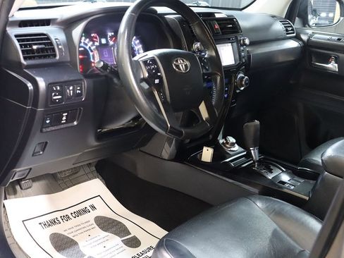 Used 2019 Toyota 4Runner Limited AWD/4WD image 33