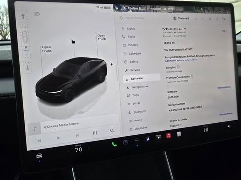 Used 2026 Tesla Model Y Long Range image 3