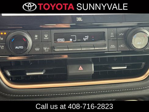 Used 2025 Toyota Grand Highlander AWD Hybrid image 26