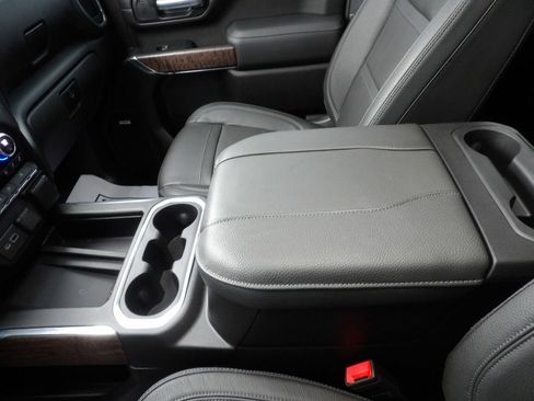 Used 2023 GMC Sierra 3500 Denali w/ Denali Ultimate Package image 27