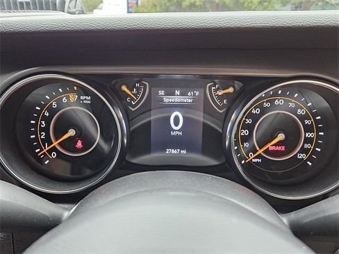 Used 2023 Jeep Gladiator Sport image 15