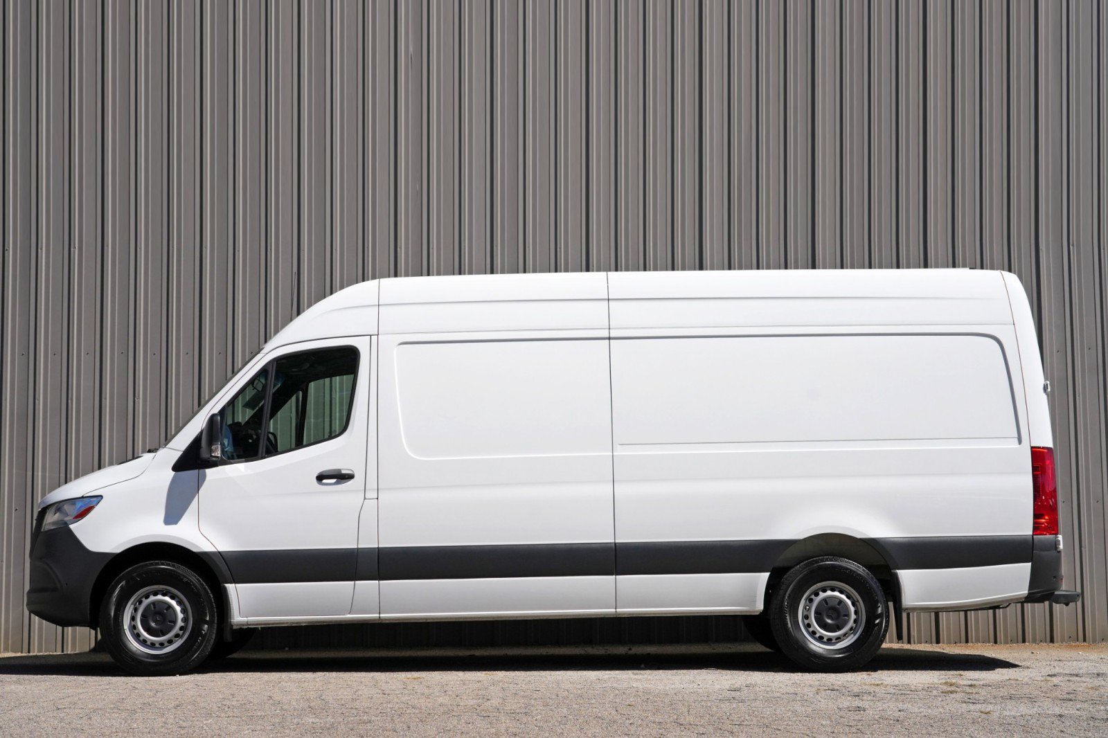Used 2023 Mercedes-Benz Sprinter 2500 image 7