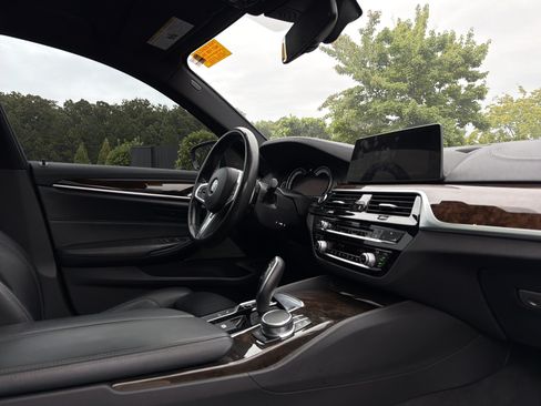 Used 2017 BMW 540i RWD image 6