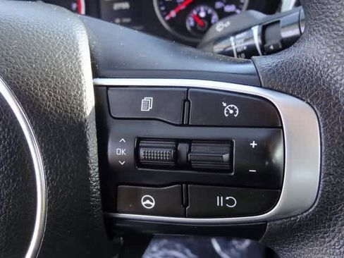 Used 2022 Kia K5 LXS image 17