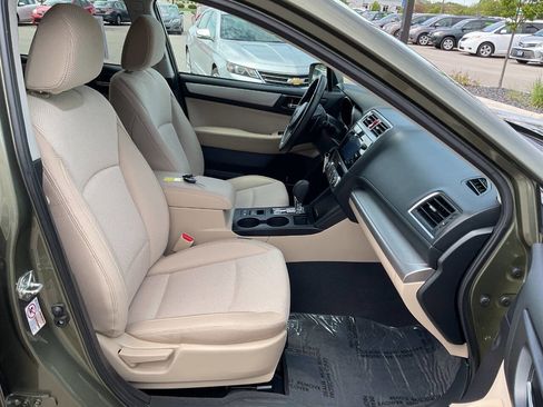 Used 2015 Subaru Outback 2.5i Premium w/ Popular Package #2 AWD/4WD image 34