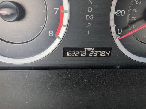 Used 2011 Honda Accord EX-L image 17