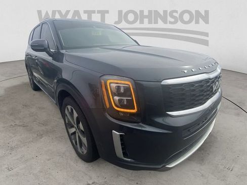Used 2022 Kia Telluride EX w/ EX Premium Package image 15