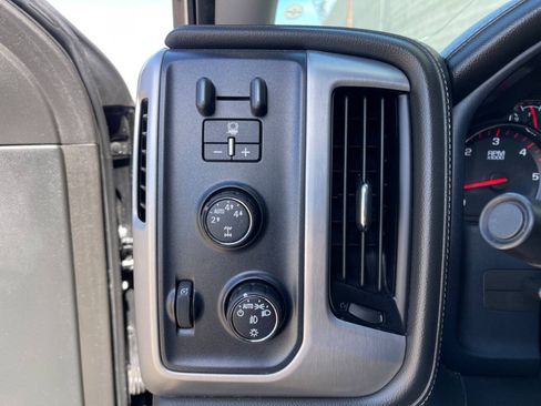 Used 2015 GMC Sierra 1500 SLT w/ SLT Crew Cab Value Package AWD/4WD image 17