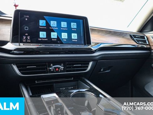 Used 2025 Volkswagen Atlas SE FWD image 40