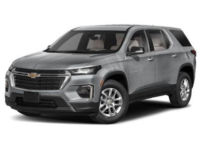 Used 2023 Chevrolet Traverse LT