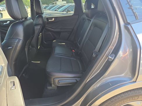 Certified 2023 Ford Escape ST-Line w/ Tech Pack #1 AWD/4WD image 4
