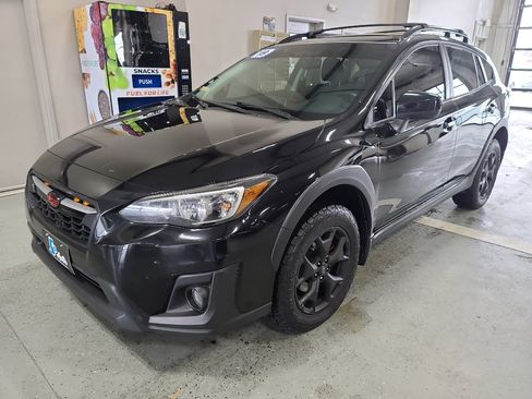 Used 2019 Subaru Crosstrek 2.0i Premium image 2