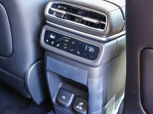 New 2026 Genesis GV80 3.5T Advanced image 18