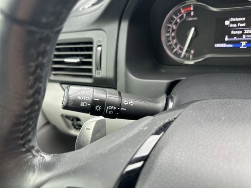 Used 2017 Honda Pilot Touring image 24