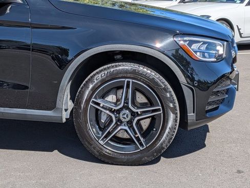 Used 2022 Mercedes-Benz GLC 300 4MATIC image 25