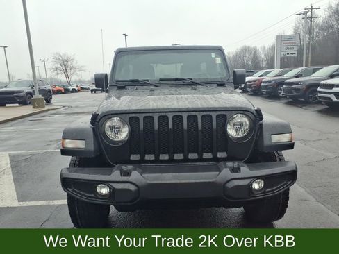 Used 2022 Jeep Wrangler Unlimited Sport image 3