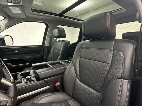 Used 2023 Toyota Tundra Limited image 9