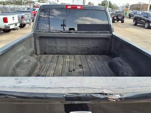 Used 2016 RAM 2500 Tradesman w/ Chrome Appearance Group image 19