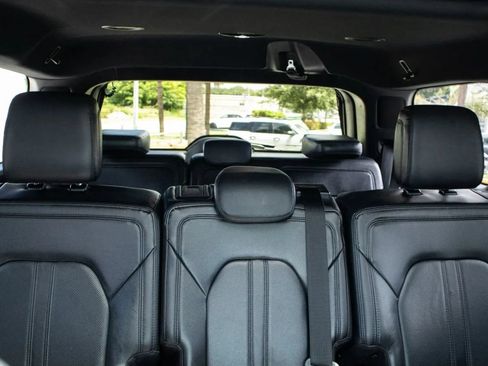 Used 2020 Ford Expedition Limited RWD image 23