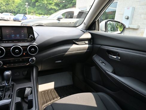 Used 2022 Nissan Sentra S FWD image 11