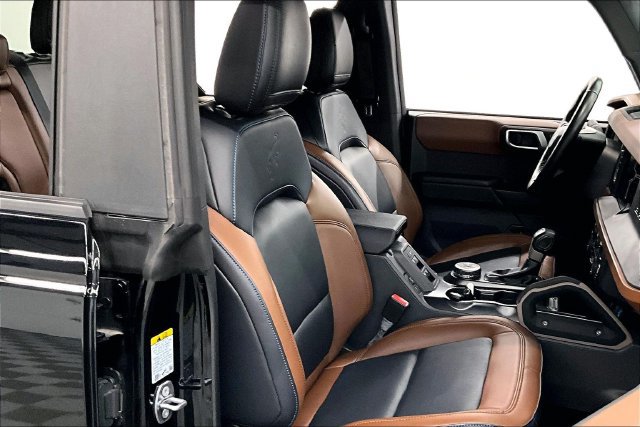 Used 2024 Ford Bronco Outer Banks AWD/4WD image 8