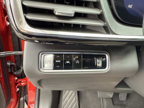 Used 2025 Buick Envision Preferred image 31