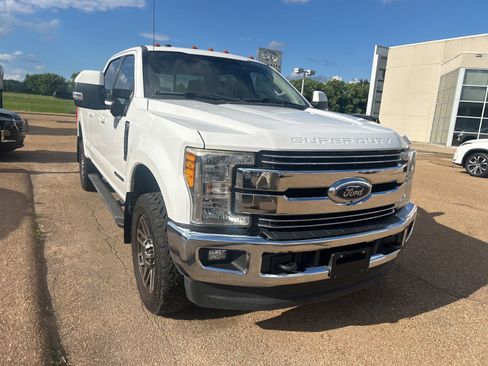 Used 2017 Ford F250 Lariat w/ Lariat Value Package AWD/4WD image 29