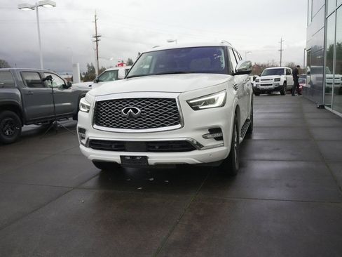 Used 2024 INFINITI QX80 Luxe image 8