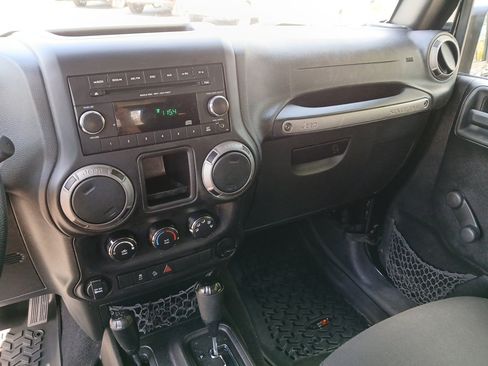 Used 2015 Jeep Wrangler Unlimited Sport image 20
