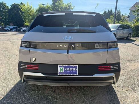 Certified 2025 Hyundai Ioniq 5 SE RWD image 5