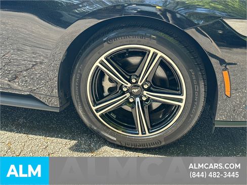 Used 2024 Ford Mustang Coupe RWD image 30