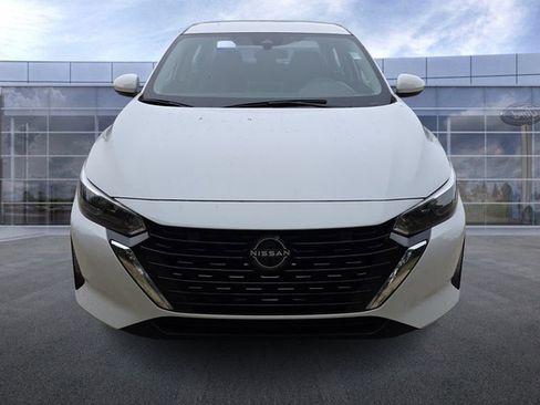 Used 2024 Nissan Sentra SV FWD image 3