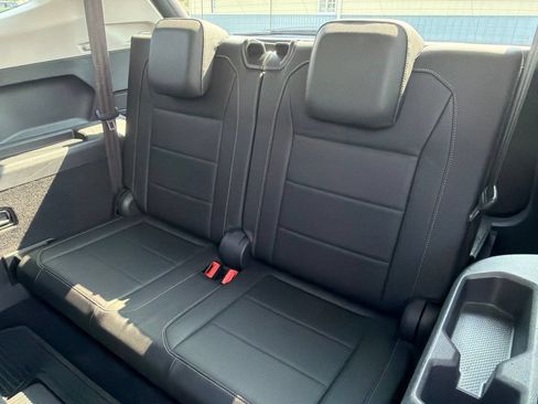 Used 2019 Volkswagen Tiguan SE w/ 3rd Row Seat Package AWD/4WD image 14