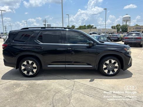 Used 2024 Honda Pilot Elite image 4