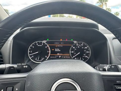Used 2025 Nissan Rogue SV FWD image 18