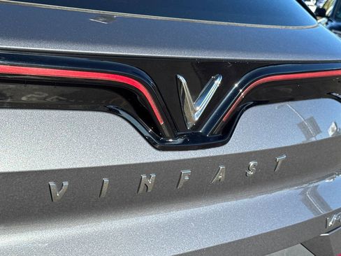 New 2025 VinFast VF 8 Eco AWD/4WD image 10