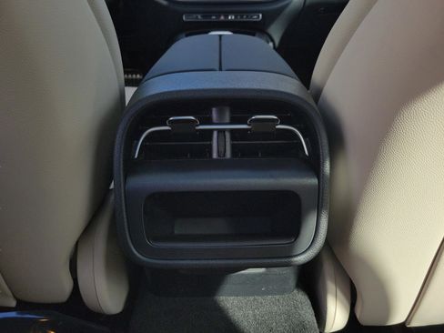 New 2026 Mercedes-Benz E 450 4MATIC All-Terrain Wagon image 10