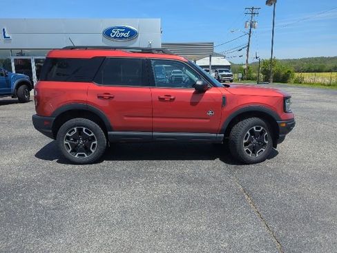 Used 2023 Ford Bronco Sport Outer Banks w/ Tech Package image 11