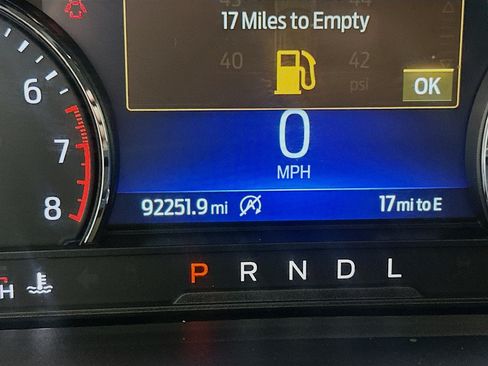 Used 2022 Ford Explorer XLT w/ Equipment Group 202A RWD image 19