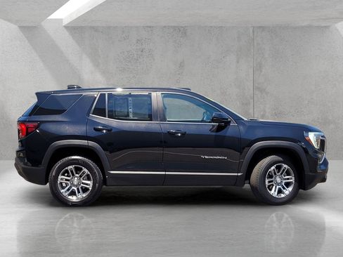 Used 2025 GMC Terrain Elevation AWD/4WD image 4