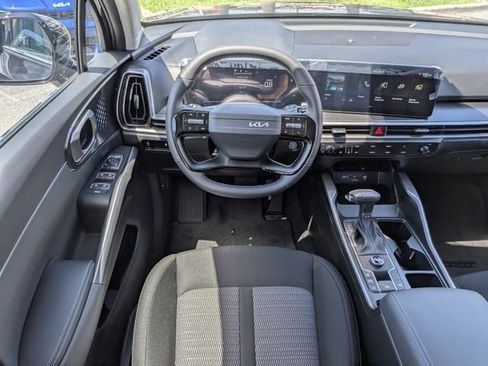 New 2026 Kia Sorento LX FWD image 15