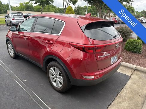 Used 2017 Kia Sportage LX FWD image 3