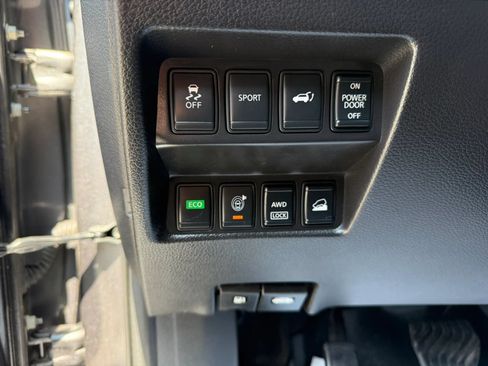 Used 2015 Nissan Rogue SL w/ SL Premium Package AWD/4WD image 22