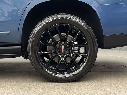 Used 2026 GMC Yukon Denali w/ Sun & Power Step Package image 11