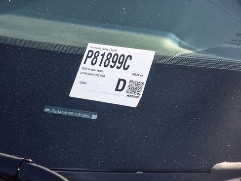 Certified 2023 Toyota Venza LE image 32